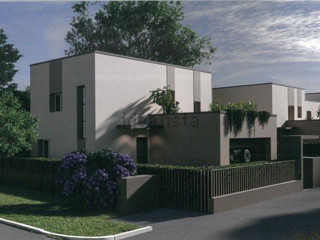 Case e ville in vendita di 230 m² in Via Don Minzoni, 4