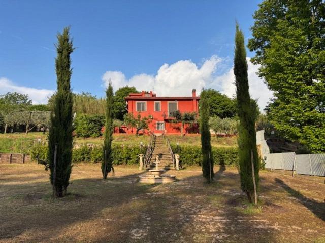 Case e ville in vendita di 230 m² in Via dei Castagnoli