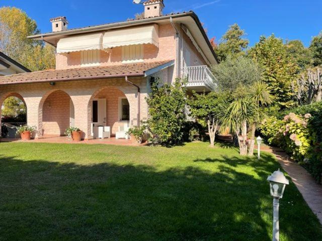 Case e ville in vendita di 230 m² in Via Duca degli Abruzzi