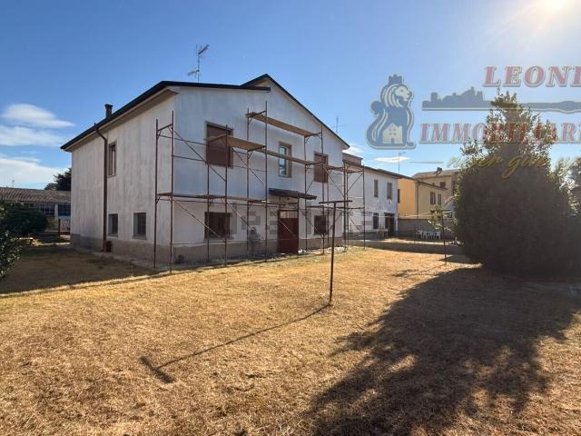 Case e ville in vendita di 230 m² in Via Sante Zennaro, 7