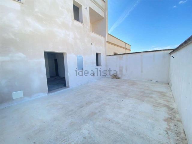 Case e ville in vendita di 230 m² in Via Ruffano