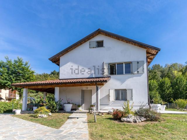Case e ville in vendita di 230 m² in Frazione San Marzanotto