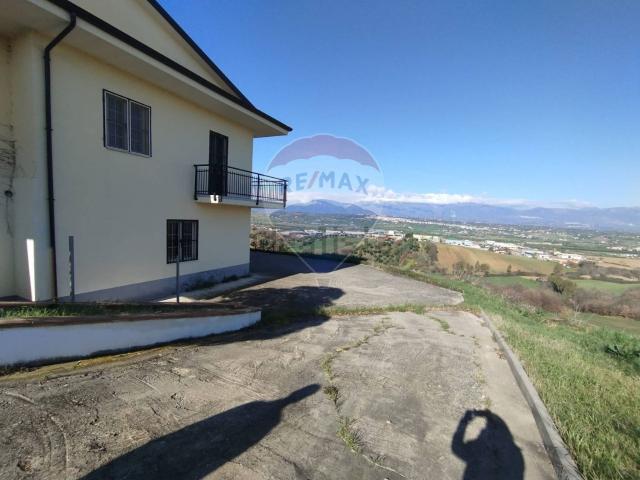Case e ville in vendita di 230 m² in Località Mailungo