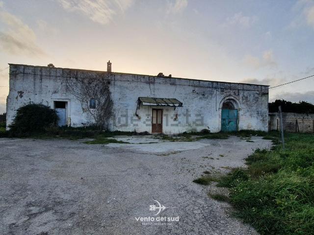 Case e ville in vendita di 230 m² in Strada Comunale Dodicesemi Tomoli