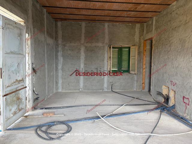 Case e ville in vendita di 230 m² in Strada Statale 113 Settentrionale Sicula, 100