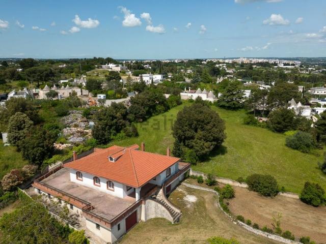 Case e ville in vendita di 230 m² in Strada Paretone