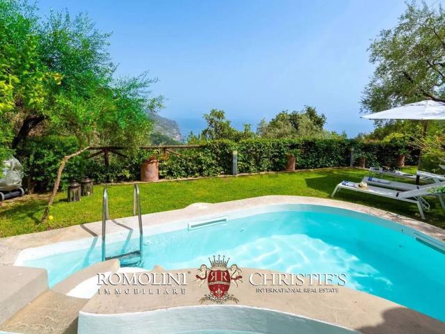 Case e ville in vendita di 231 m²
