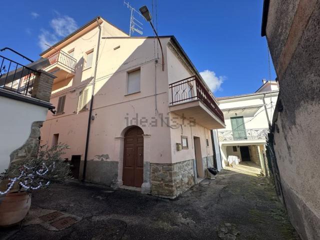 Case e ville in vendita di 231 m² in Strada Provinciale 41