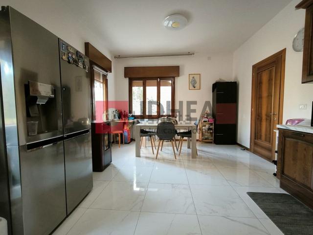 Case e ville in vendita di 232 m²