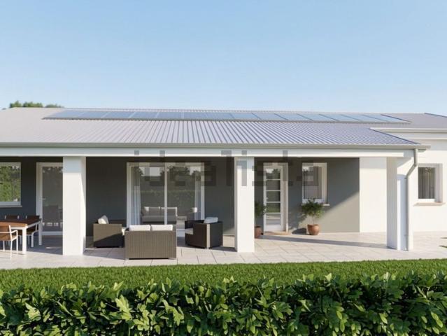 Case e ville in vendita di 232 m² in Via Cavin Maggiore