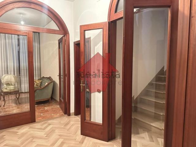 Case e ville in vendita di 232 m² in Via Ponzano