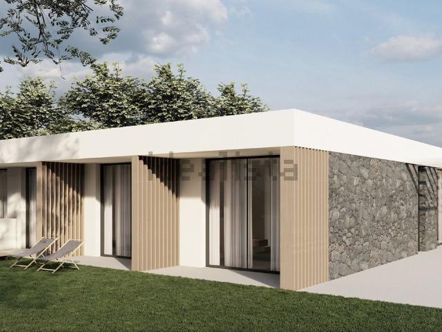 Case e ville in vendita di 233 m² in Via Alessandro Manzoni