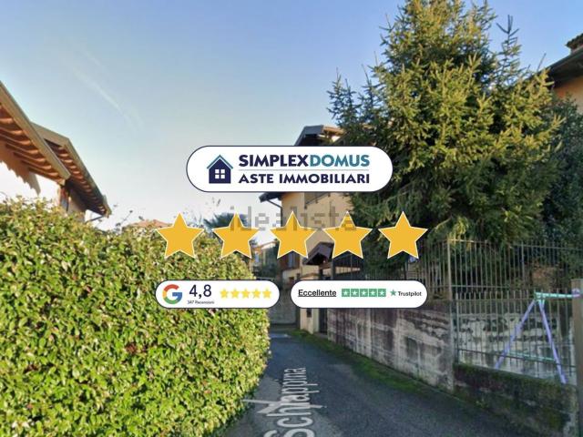 Case e ville in vendita di 233 m² in Via Schiappina