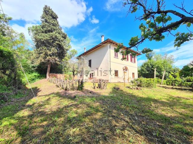 Case e ville in vendita di 234 m²