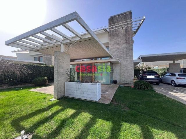 Case e ville in vendita di 235 m²