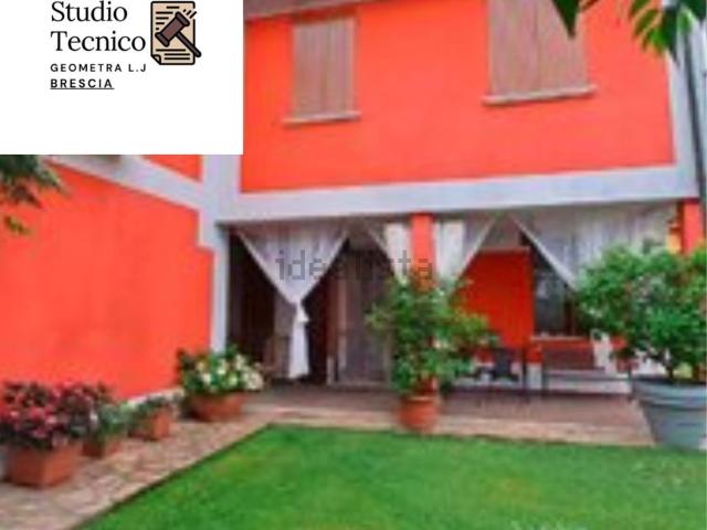 Case e ville in vendita di 235 m² in Viale Papa Paolo IV, 13