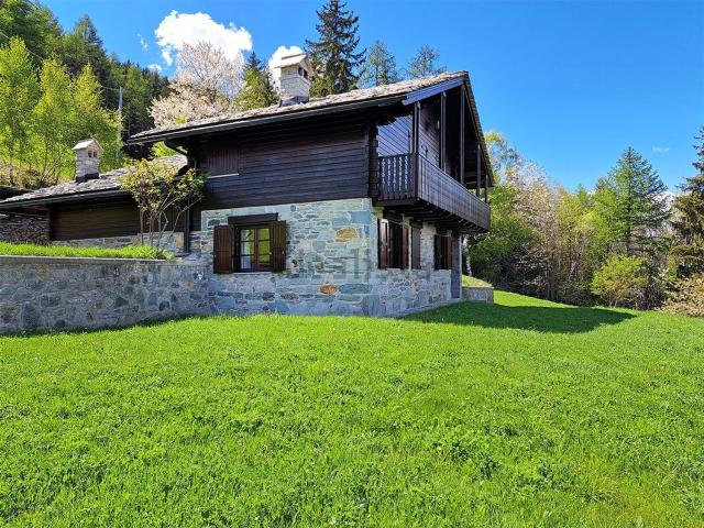 Case e ville in vendita di 235 m² in Frazione Marcellaz