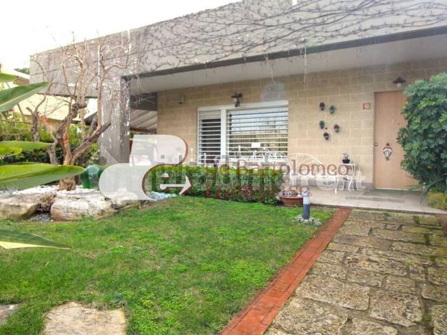 Case e ville in vendita di 235 m² in Strada Detta delle Monache