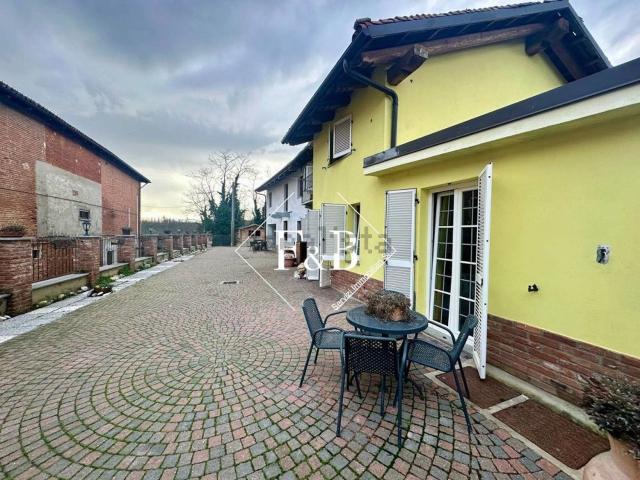 Case e ville in vendita di 235 m² in Strada Lascaris, 64