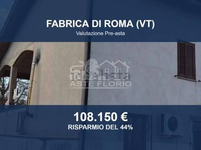 Case e ville in vendita di 236 m² in Via Le Prata