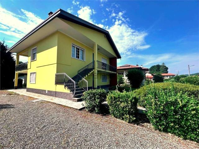 Case e ville in vendita di 236 m² in Via San Rocco, 28