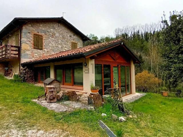 Case e ville in vendita di 239 m²