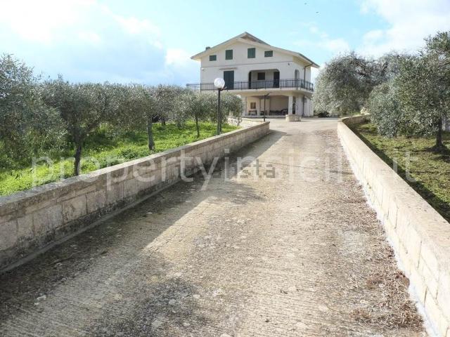 Case e ville in vendita di 239 m² in Corso Vittorio Emanuele