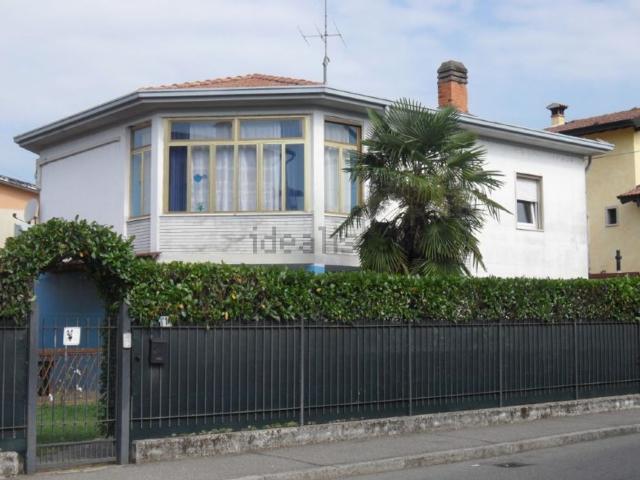 Case e ville in vendita di 240 m²