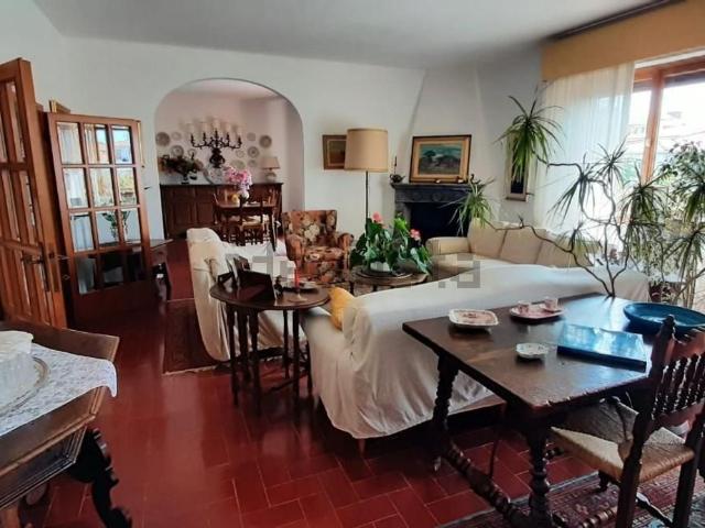 Case e ville in vendita di 240 m²