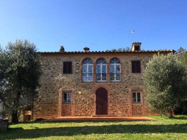 Case e ville in vendita di 240 m²