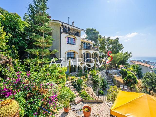 Case e ville in vendita di 240 m² in Via Collasgarba, 36