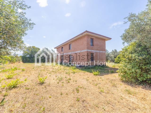 Case e ville in vendita di 240 m² in Via Colle Zioni, 83