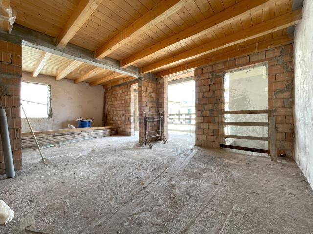 Case e ville in vendita di 240 m² in Via Aurelio Saffi