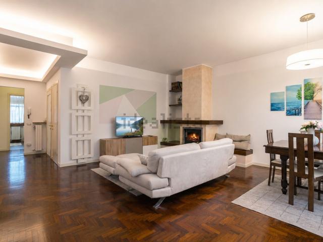 Case e ville in vendita di 240 m² in Via Guido Rossa, 3
