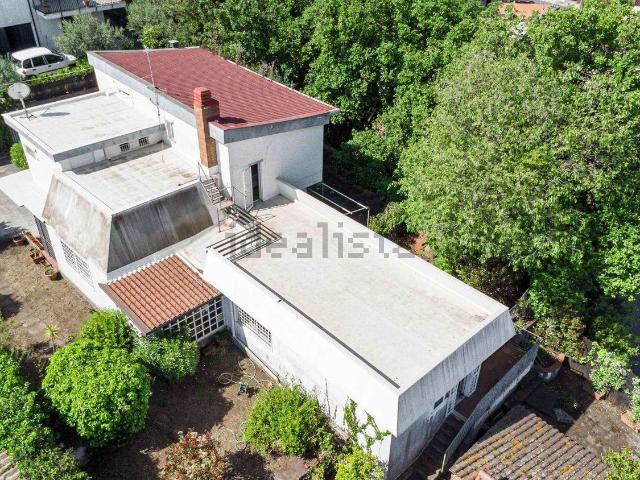Case e ville in vendita di 240 m² in Via Don Giovanni Minzoni, 18