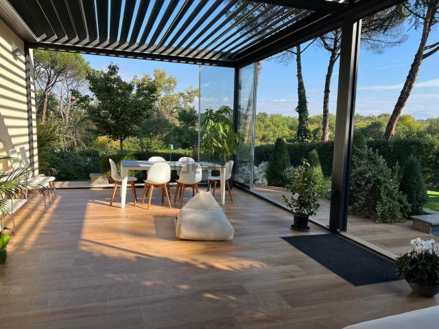 Case e ville in vendita di 240 m² in Via del Monte di Casa, 65