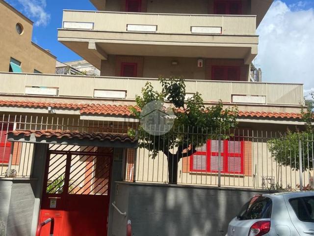 Case e ville in vendita di 240 m² in Via delle Calasanziane, 14