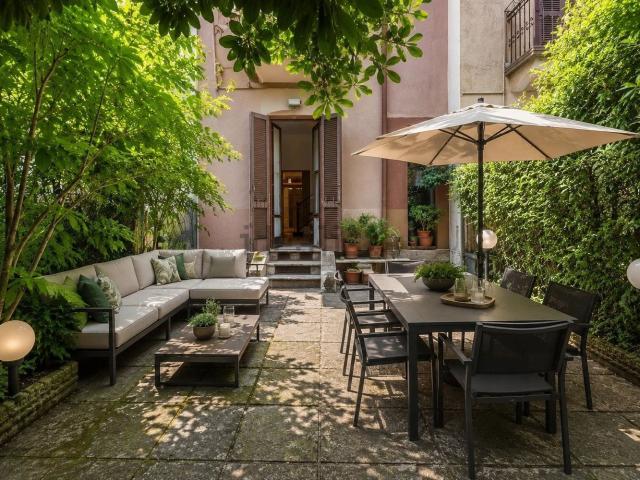 Case e ville in vendita di 240 m² in Via Privata Bassano del Grappa