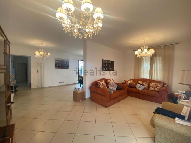 Case e ville in vendita di 240 m² in Via Titignano