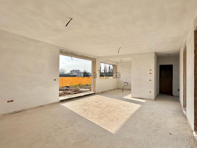 Case e ville in vendita di 240 m² in Via Turrini