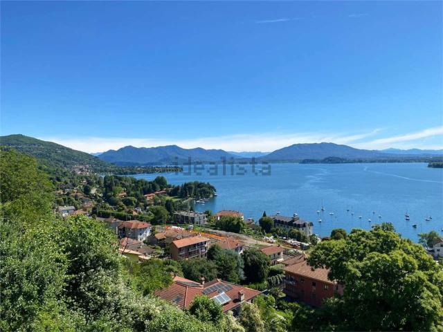 Case e ville in vendita di 240 m² in Via Valcabbia
