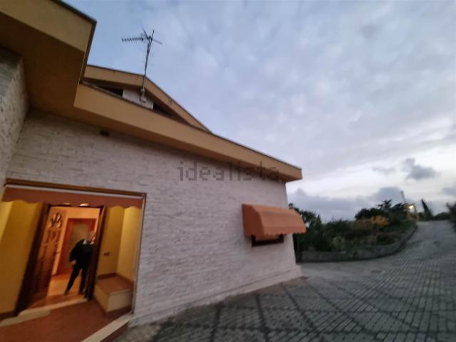 Case e ville in vendita di 240 m² in Contrada Bigini