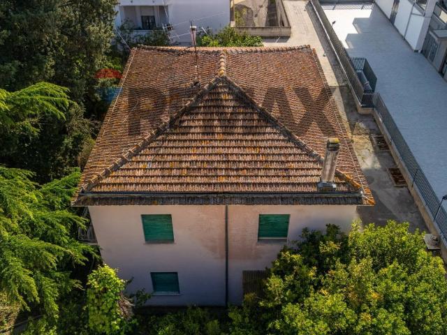 Case e ville in vendita di 240 m² in Corso Mazzini