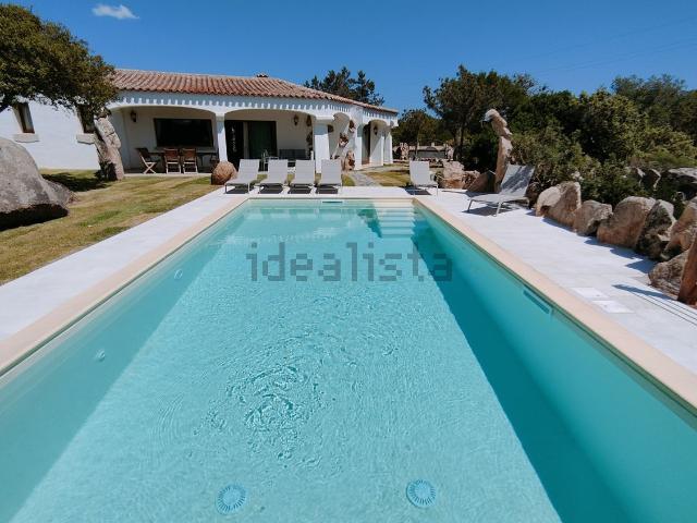 Case e ville in vendita di 240 m² in Località Loc. La Mendula