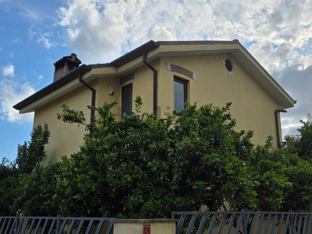 Case e ville in vendita di 240 m² in Strada Riserva delle Lestre, 108