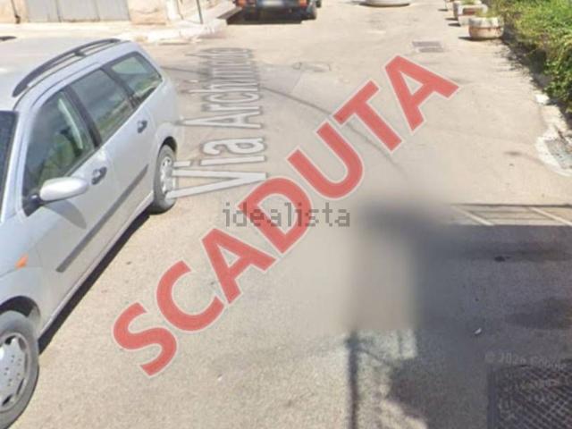 Case e ville in vendita di 242 m² in Via Neghelli
