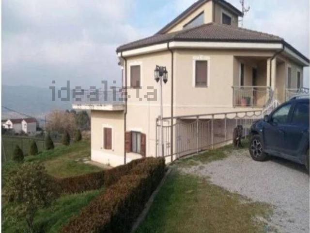 Case e ville in vendita di 242 m² in Contrada Torre