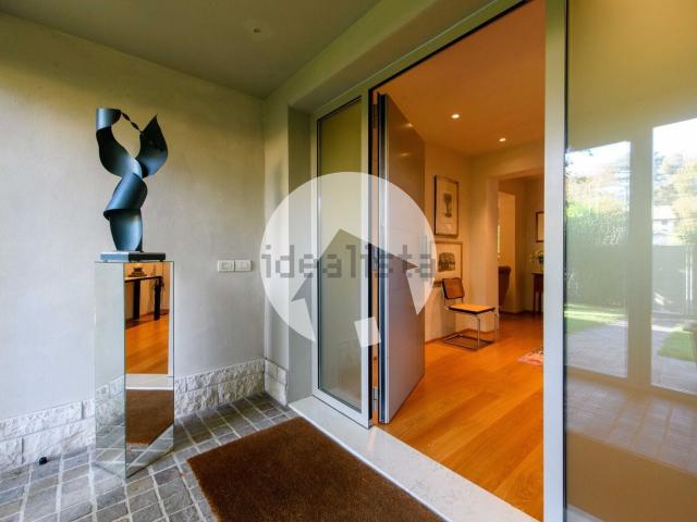 Case e ville in vendita di 243 m² in Via Giovanni Manenti, 36