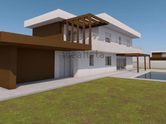 Case e ville in vendita di 243 m² in Via Silvio Pellico