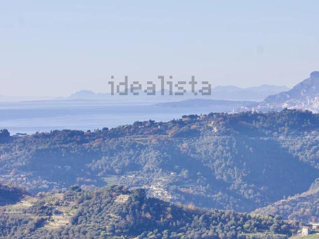 Case e ville in vendita di 244 m²